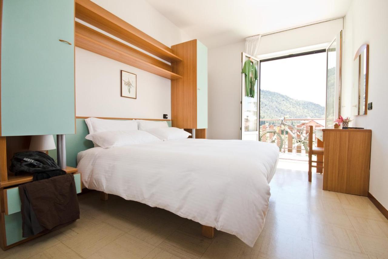 Hotel Martinelli Ronzo-Chienis Ngoại thất bức ảnh