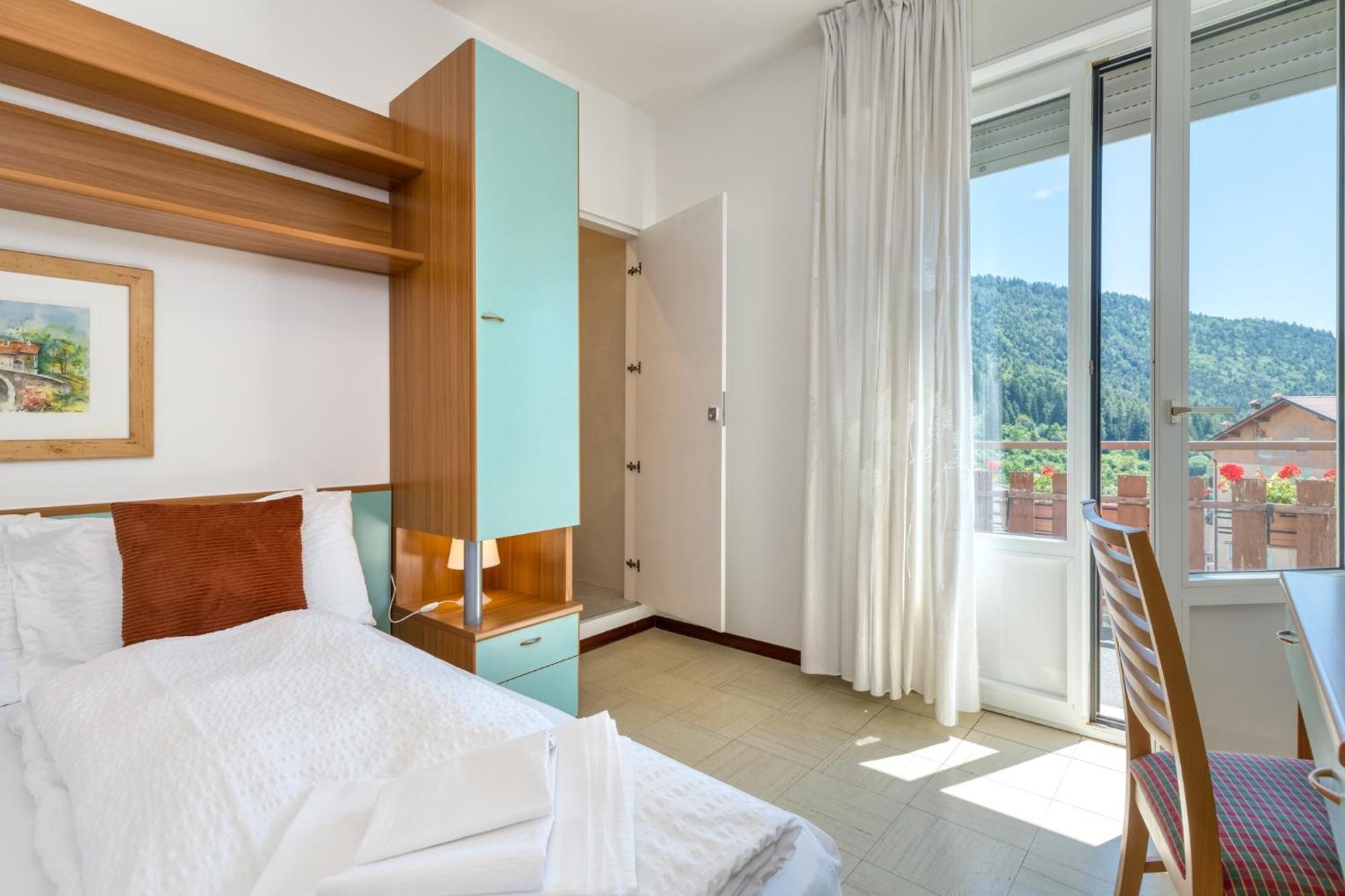 Hotel Martinelli Ronzo-Chienis Ngoại thất bức ảnh