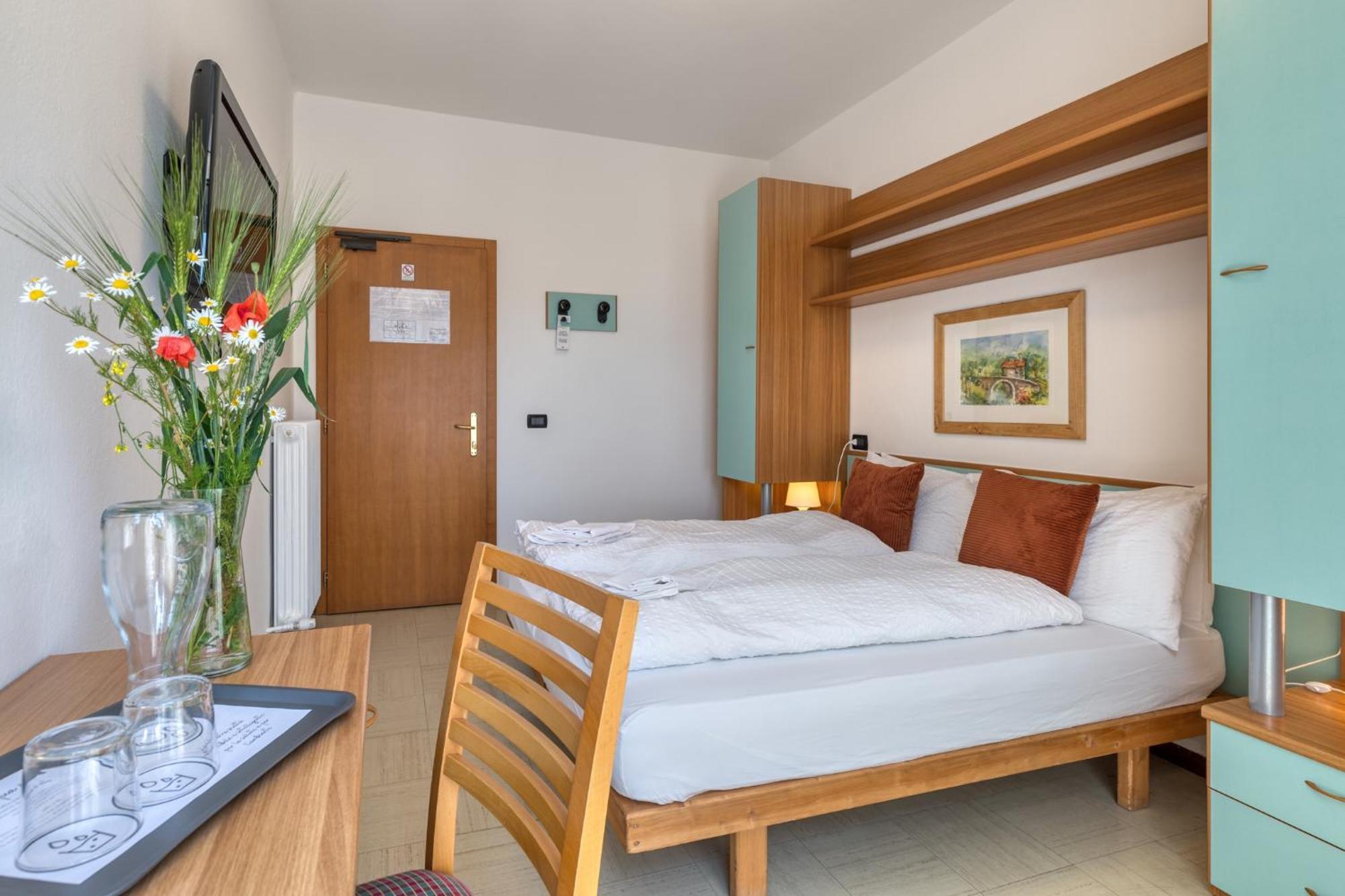 Hotel Martinelli Ronzo-Chienis Ngoại thất bức ảnh