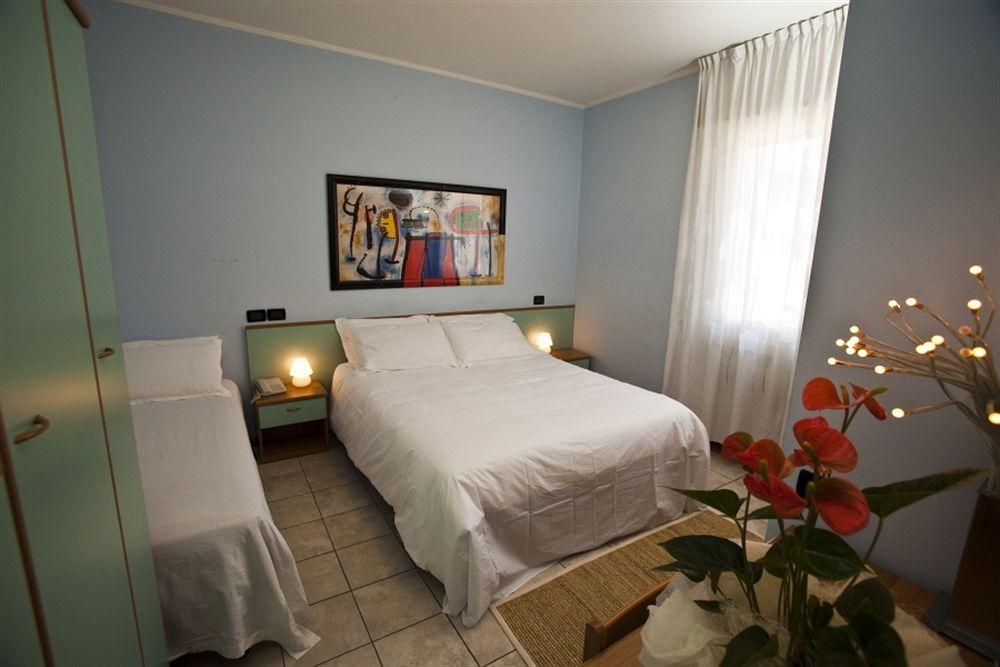 Hotel Martinelli Ronzo-Chienis Ngoại thất bức ảnh