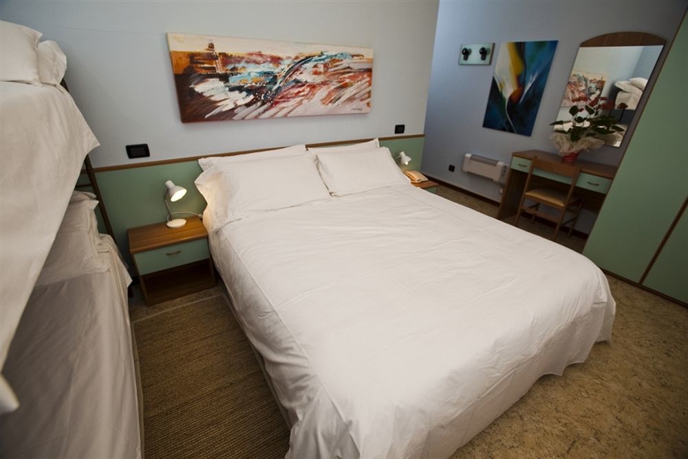 Hotel Martinelli Ronzo-Chienis Ngoại thất bức ảnh